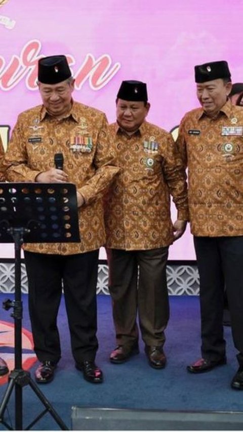 Prabowo Beri Hormat, SBY Kasih Cipika Cipiki