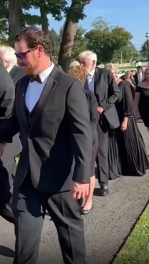 Viral Unique Wedding, All Guests Wearing Black Attire