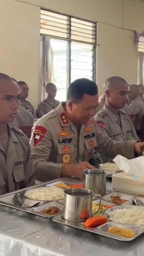 Tak Pandang Pangkat, Jenderal Bintang Dua Ini Makan Bareng Siswa Bintara Polri<br>