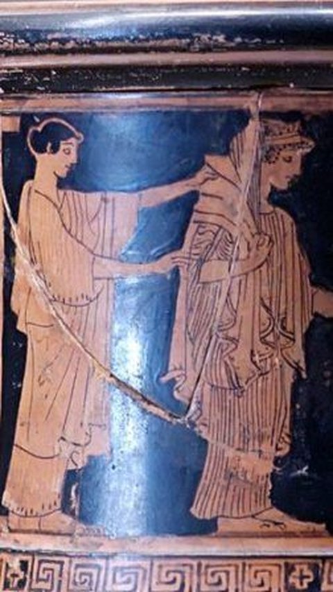Demi Mempercantik Diri, Wanita Yunani Kuno Pakai Kosmetik dari Bahan Lumut Sampai Lintah 