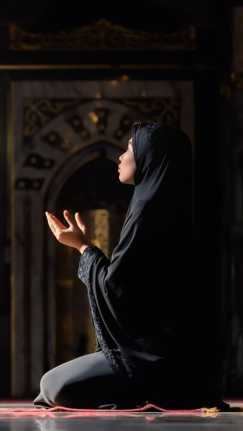 Prayer After Fajr Prayer to Ease Sustenance