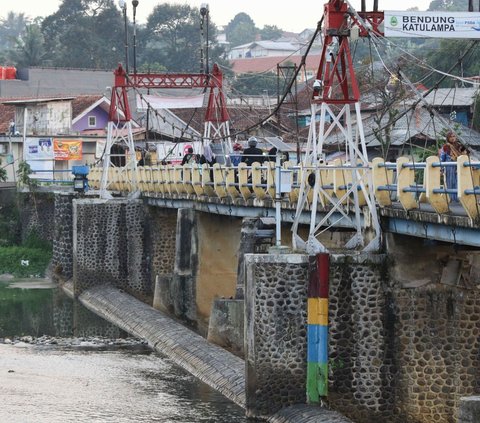 FOTO: Penampakan Bendungan Katulampa, Biasanya Airnya Meluap-Luap, Kini Kering Kerontang