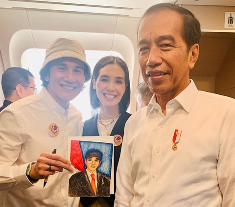 Intip Lukisan Gambar Jokowi Karya Anak Vino G Bastian, Ditanda Tangan Presiden Bikin Jizzy Kegirangan