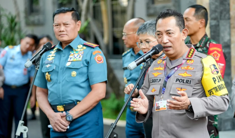 Listyo menyampaikan, Polwan juga harus mengambil peran besar dalam upaya meningkatkan dan mempertahankan kepercayaan publik terhadap institusi Polri<br>