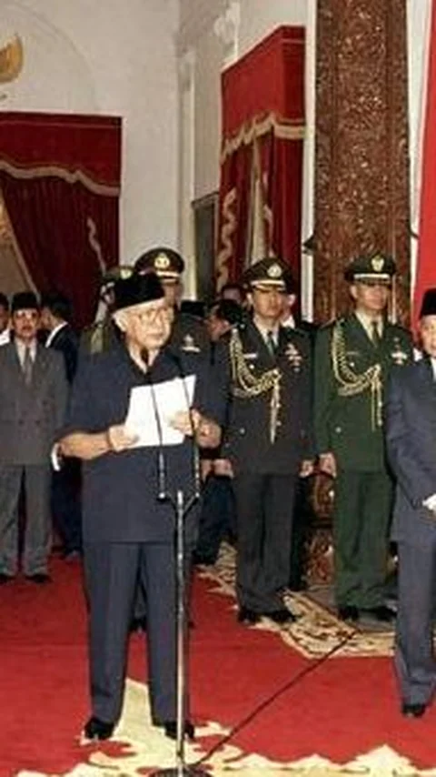 Lengsernya Soeharto menjadi momen lahirnya reformasi di Indonesia. <br><br>Sejak hari itu, 21 Mei selalu diperingati sebagai Hari Reformasi Nasional setiap tahunnya.