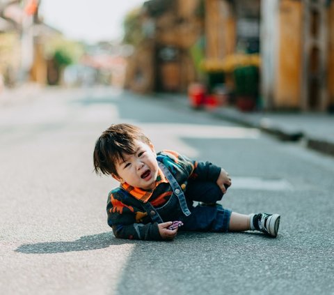 Ketahui Neglectful Parenting, Pola Pengasuhan Serba Cuek dari Orangtua dan Dampaknya pada Anak