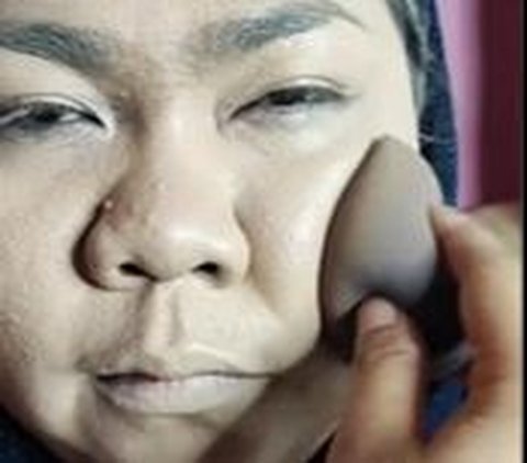 Makeup Awal Bikin Nangis, Pengantin Ini Dirias Ulang oleh MUA Pro yang Hasilnya Bikin Melongo