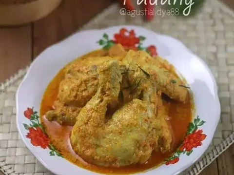 8. Resep Ayam Gulai Padang<br>
