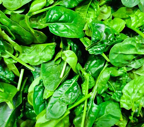 The Key to Always Fresh and Non-Blackened Spinach Dishes