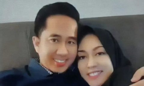 Usai Foto Mesra dengan Plt Bupati Muara Enim Viral, Wanita MR Mundur dari ASN Tanpa Minta Pesangon