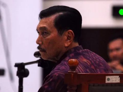 Menko Luhut: Polusi Jakarta Membaik tapi Hanya Sementara