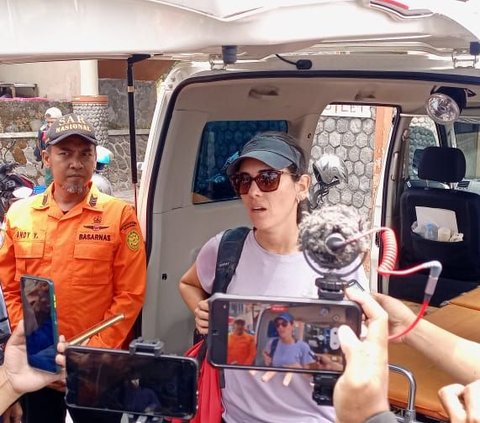 Nekat Mendaki Gunung Merapi, Warga Spanyol Kelelahan hingga Kehabisan Bekal