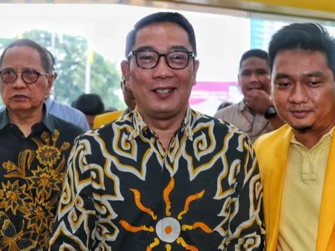 Said PDIP: Apa Otomatis Kalau RK dengan Ganjar Tiba-Tiba Menang di Jabar?