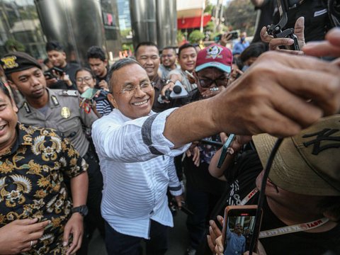 FOTO: Raut Wajah Dahlan Iskan Setelah Diperiksa KPK 6 Jam Sebagai Saksi Kasus Korupsi LNG Pertamina