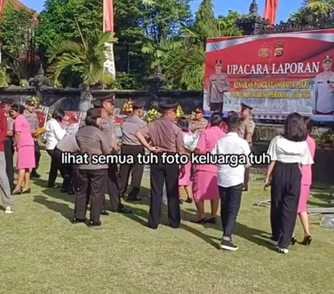 Accompanied by His Wife, This Single Policeman Can Only Surrender and Be Accompanied by His Own Shadow After the Police Rank Promotion Ceremony