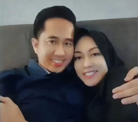 Plt Bupati Muara Enim Tak Lagi Ngantor usai Foto Mesra dengan Wanita Viral, Ini Kata Protokoler