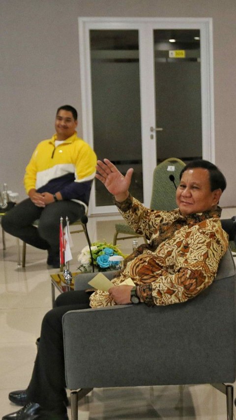 Di kesempatan tersebut, Prabowo menyebut dirinya akan membahas program-program politik kedepan.<br>