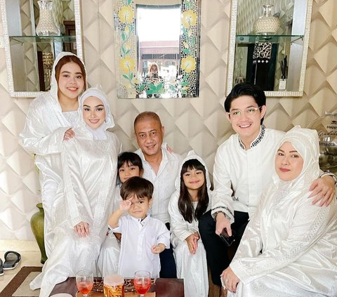 Portrait of Nurah Syahfirah's Luxury House, Teuku Rassya's Step Mother, Its Interior Will Leave You in Awe