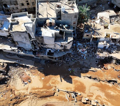 FOTO: Bak Diterjang Tsunami, Begini Penampakan dari Udara Kota Terparah di Libya yang Luluh Lantak Pasca Banjir Bandang Mematikan