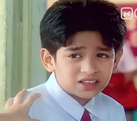 Innocent Child in Tawakal Soap Opera Now Becomes a Popular YouTuber, Here are 9 Portraits of His Transformation