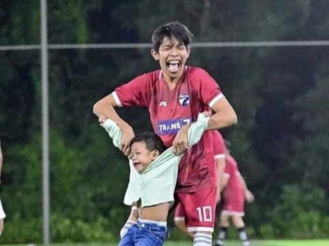 Sempat Down, 8 Foto Anak Kedua Dede Sunandar yang Alami Penyakit Langka