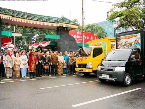 Bobby Nasution Luncurkan Mobil Pasar Murah Keliling, Diminati Warga dan Mampu Jaga Stabilitas Harga