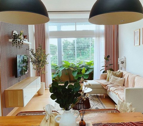 Portrait of a Terrace with Folding Doors, Making the House Brighter