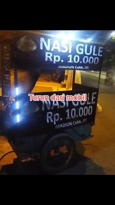 Viral Pedagang Sebut Pembeli Belagu karena Tak Mau Turun dari Mobil, Malah Kena Semprot Warganet