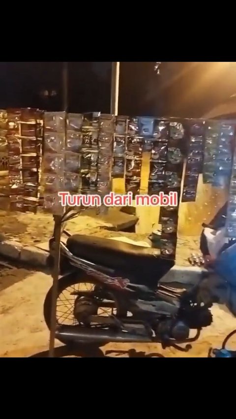 Viral Pedagang Sebut Pembeli Belagu karena Tak Mau Turun dari Mobil, Malah Kena Semprot Warganet