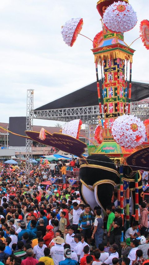 Mengenal Tabuik, Tradisi Tahunan Bulan Muharam Khas Masyarakat Sumatra Barat<br>