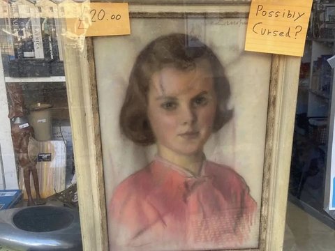 The Story of the Cursed Little Girl Painting, Bought Twice Returned Twice: Like Someone is Watching