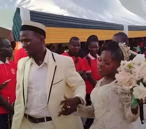 Viral! This Man Marries Seven Wives Simultaneously in One Day, Paraded in 40 Limousines and Guarded by 30 Motorcycles