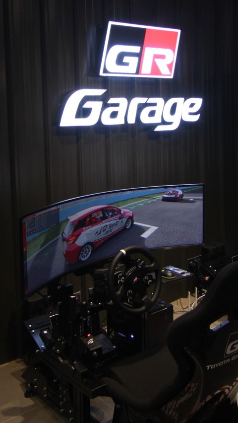 Peeking into the First Toyota GR Garage Facility in Indonesia, There is a Racing Simulator Room.