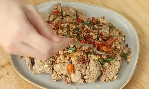 Resep Ayam Goreng Oatmeal Chef Devina Hermawan, Ekstra Krispi dan Tetap Juicy