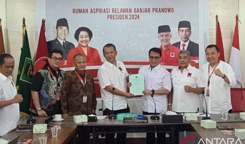 Dia membawa jajaran pengurus ‘’Projo Ganjar’’ dari Jawab Barat, DKI, Banten, Jawa Tengah, Jogyakarta, Jawa Timur dan lain-lain.