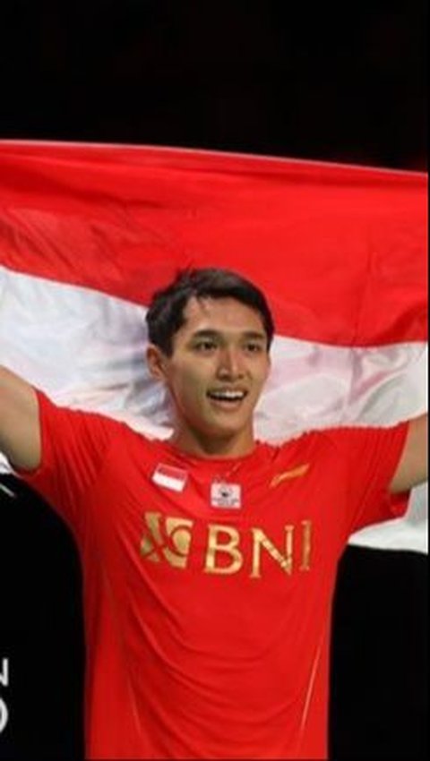 Pada usia 15 tahun, Jojo meraih gelar internasional senior pertama di ajang Indonesia International Challenge. Sejak saat itu karier Jojo terus menanjak.