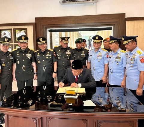 Jelang HUT ke-59 Provinsi Sulut, Gubernur Olly Ziarah Ke TMP Kalibata