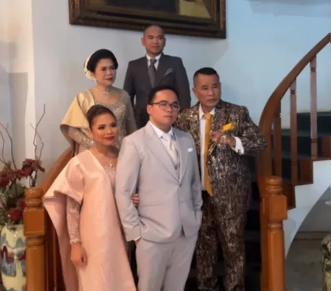 Youngest Son of Hotman Paris' Wedding Moment, Attended by Many Officials
