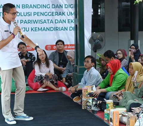 Strategi Menteri Sandiaga Uno Ciptakan 4,4 Juta Lapangan Kerja Baru