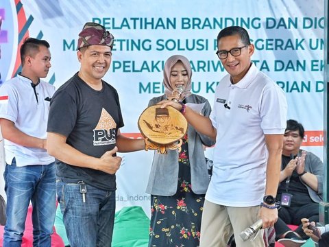 Strategi Menteri Sandiaga Uno Ciptakan 4,4 Juta Lapangan Kerja Baru