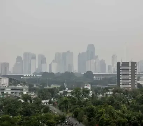 Kualitas udara di wilayah DKI Jakarta terpantau masuk kategori tidak sehat pada pagi hari ini, Minggu (17/9).