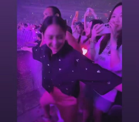 Intip Kehebohan Nagita Slavina Nonton Konser Blackpink di Korea, Kocak Banget Ngaku jadi Bodyguard