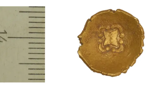 Koin Emas dari Abad Kedua SM Ditemukan di Sungai, Ada Gambar Manusia Bermata Besar