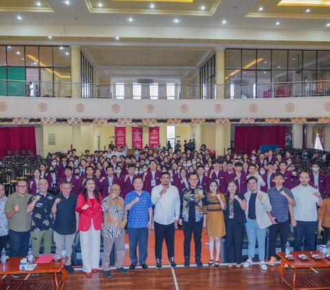 Di Depan Ratusan Mahasiswa Baru, Bobby Nasution:  Semangat Raih Impian