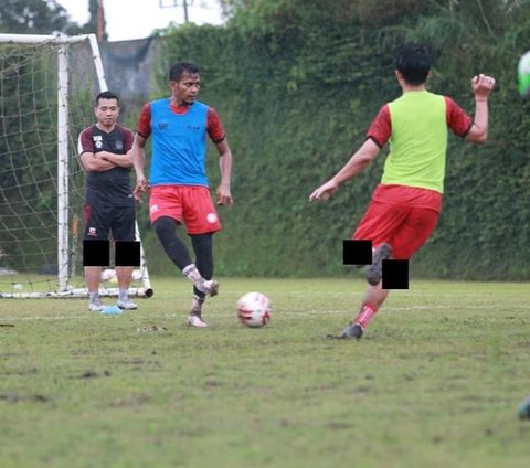 Touching Story of Former Indonesian National Team Star Zulfiandi, Retiring from Football to Take Care of His Mother