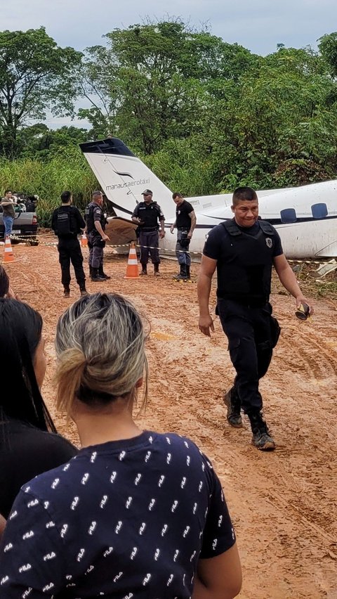 Maskapai penerbangan Manaus Aerotaxi juga mengeluarkan pernyataan dan telah mengonfirmasi bahwa telah terjadi kecelakaan pada pesawatnya.<br>