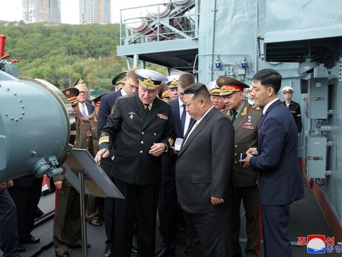 FOTO: Intip Hari Terakhir Kim Jong-un Jalan-Jalan di Kota Vladivostok dari Universitas hingga ke Akuarium Terbesar di Rusia