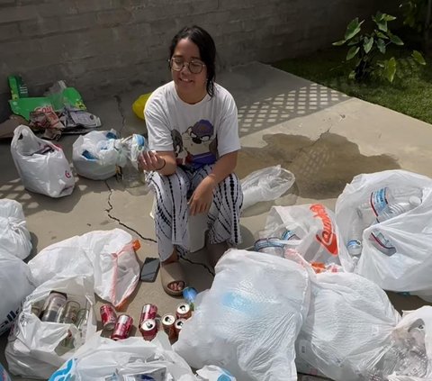 Intip Cinta Kuya Lagi Kumpulkan Sampah di Amerika buat Dijual, Uya Kuya 'Biar Bisa Beli Rumah'