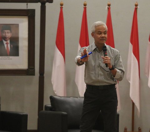 Ganjar Pranowo disekakmat pertanyaan oleh mahasiswa saat Kuliah Kebangsan yang digelar Fakultas Ilmu Sosial dan Ilmu Politik Universitas Indonesia (FISIP UI).
