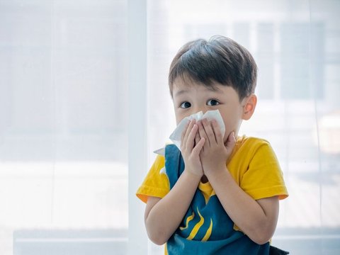 Mothers Must Know, This is the First Aid for Flu and Cough that Affects Children During Worsening Air Pollution